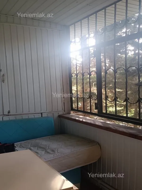 Satılır 4 otaqlı köhnə tikili 86.5 m²