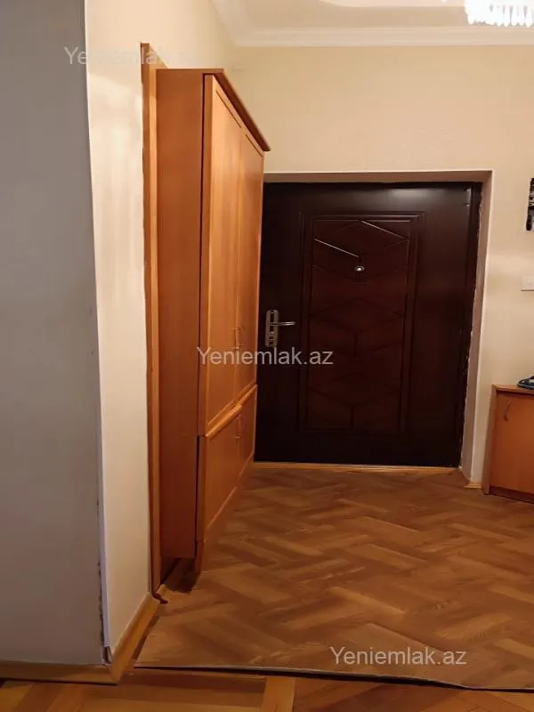 Satılır 4 otaqlı köhnə tikili 86.5 m²