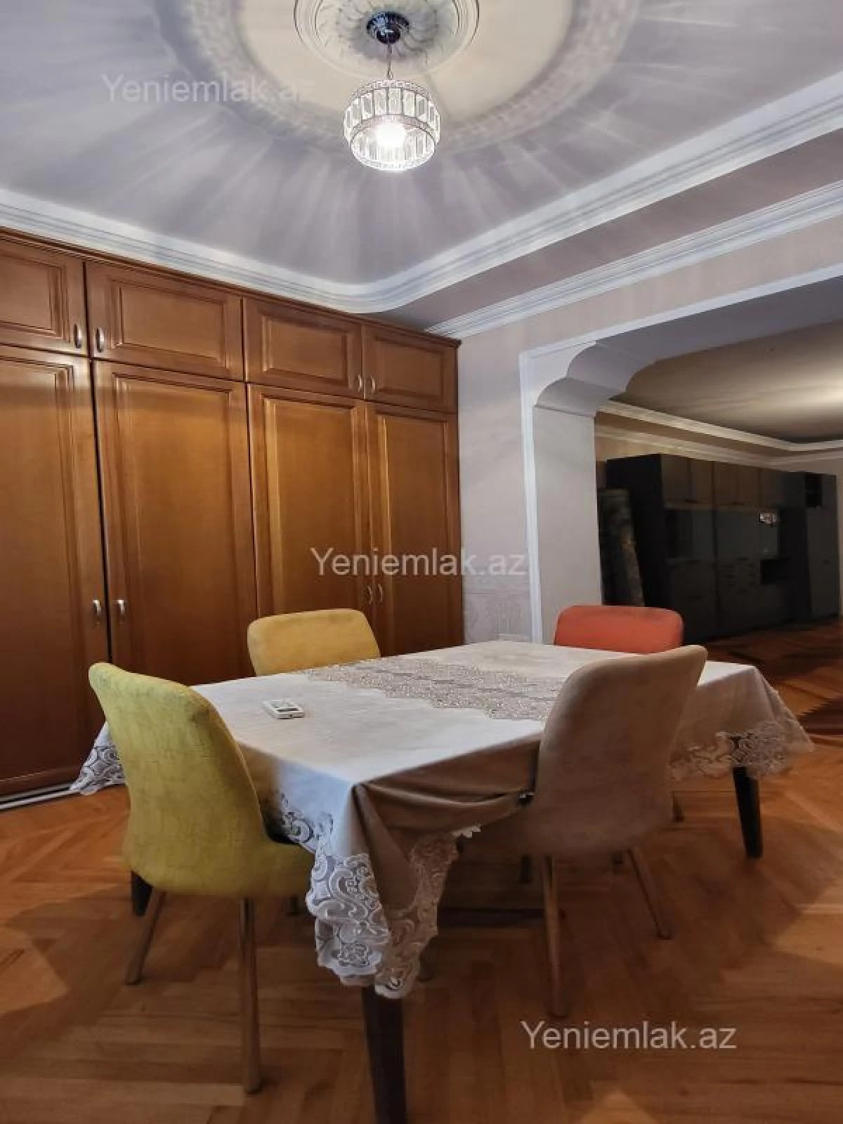 Satılır 4 otaqlı köhnə tikili 86.5 m²