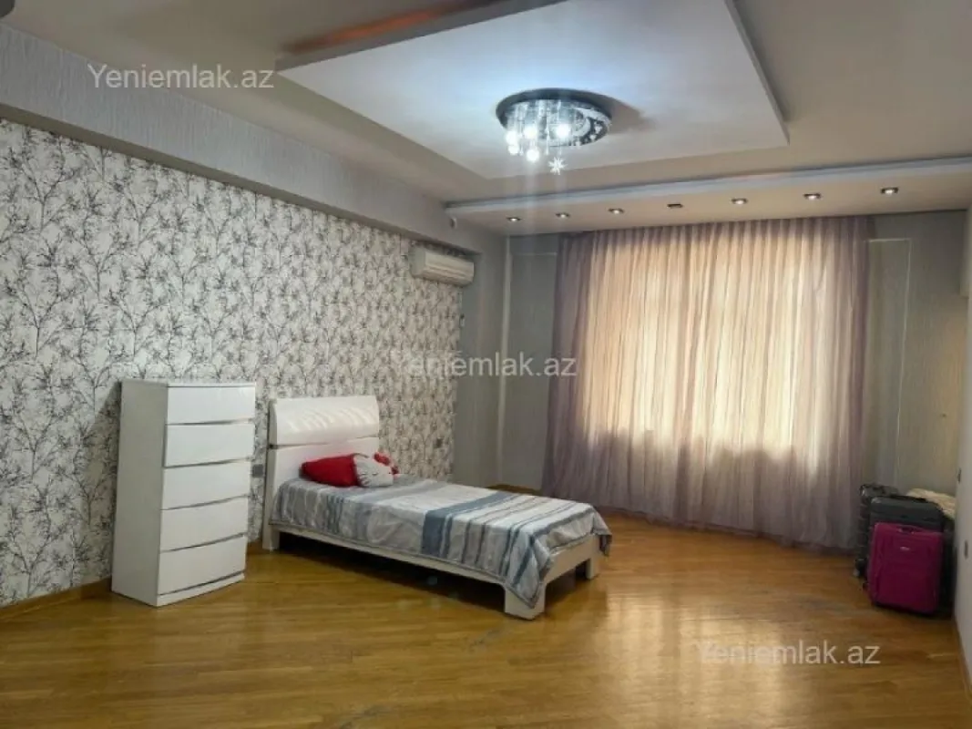 Satılır 3 otaqlı yeni tikili 169 m²