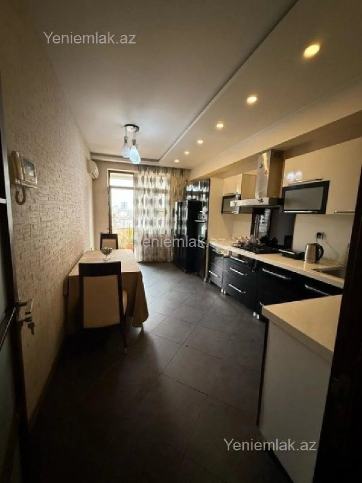 Satılır 3 otaqlı yeni tikili 169 m²