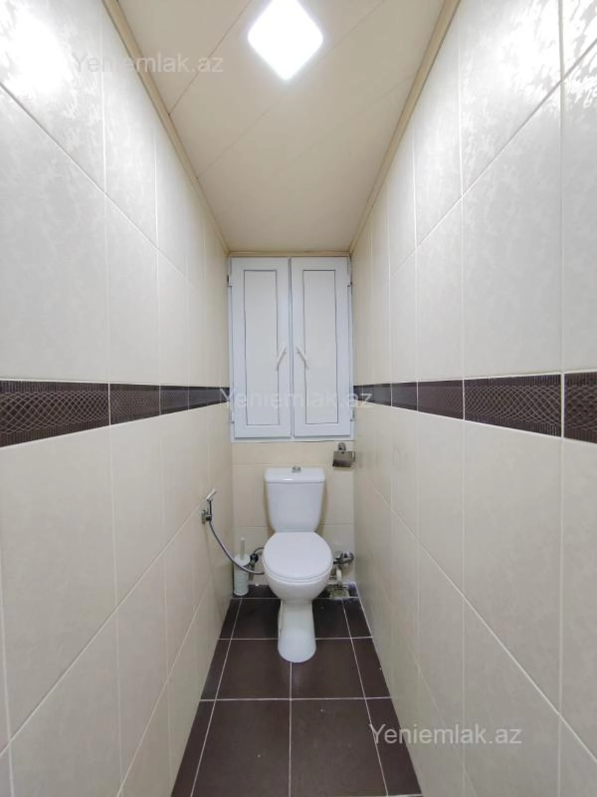 Satılır 2 otaqlı köhnə tikili 65 m²