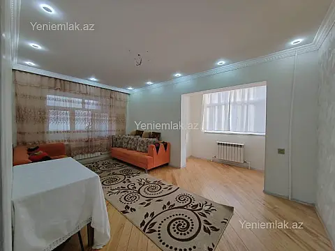 Satılır 2 otaqlı köhnə tikili 65 m²