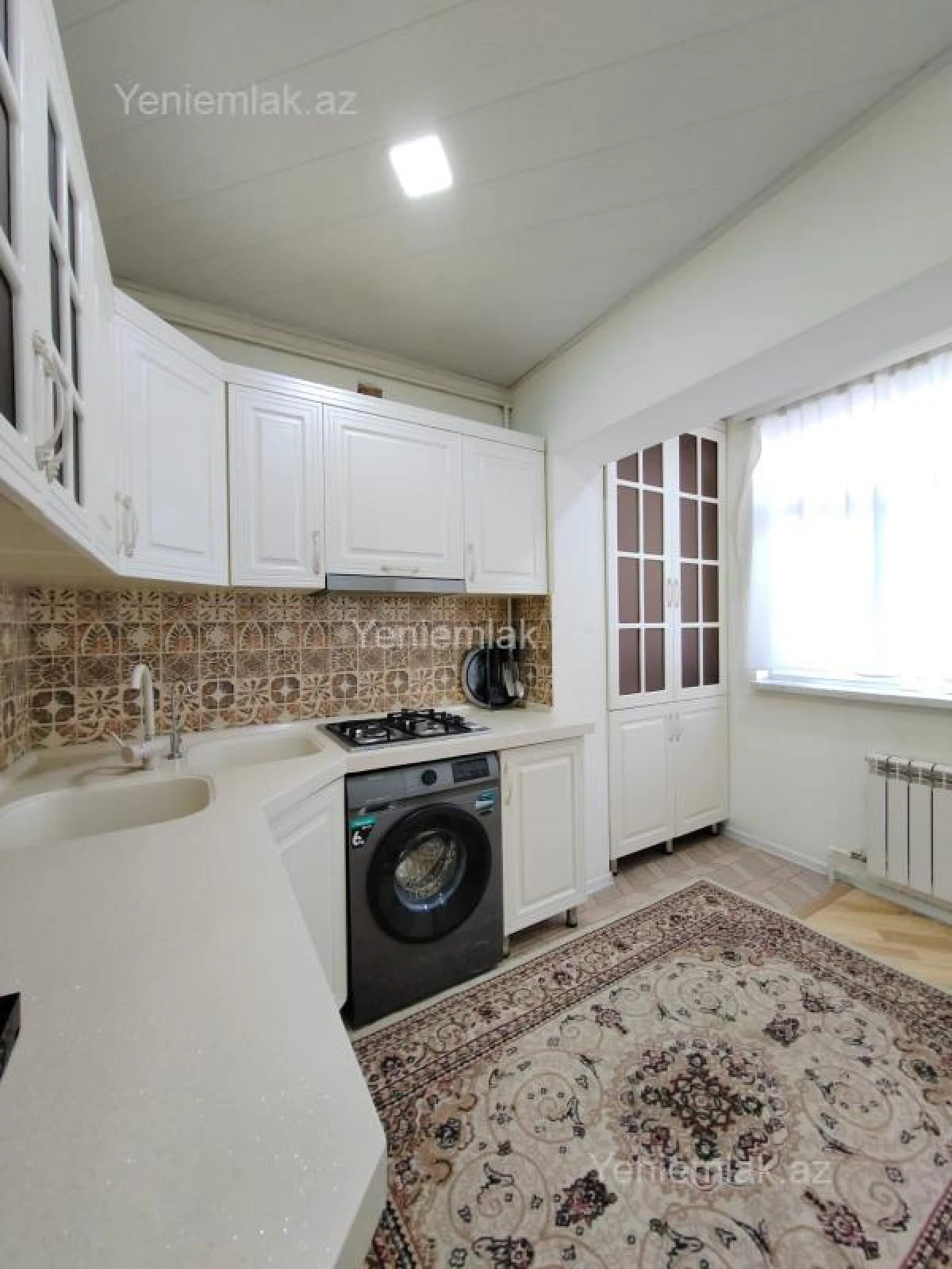 Satılır 2 otaqlı köhnə tikili 65 m²