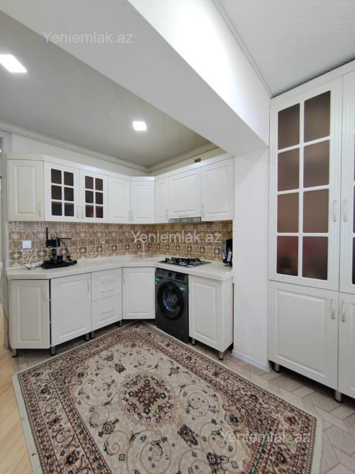 Satılır 2 otaqlı köhnə tikili 65 m²