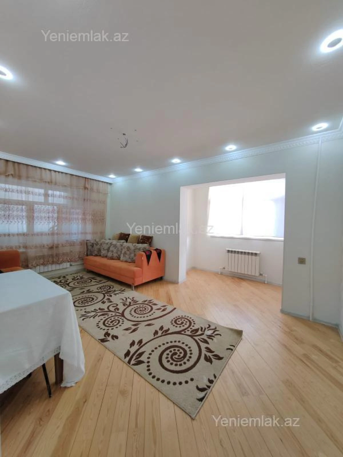 Satılır 2 otaqlı köhnə tikili 65 m²
