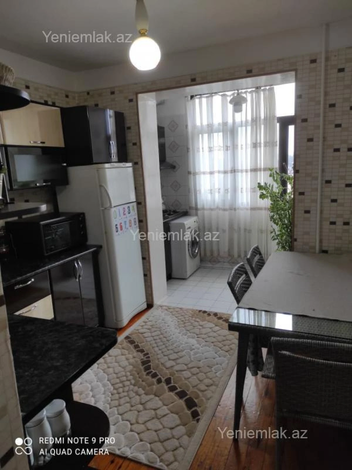Satılır 3 otaqlı köhnə tikili 90 m²