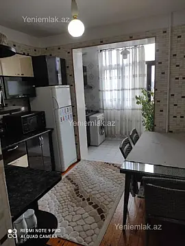Satılır 3 otaqlı köhnə tikili 90 m²