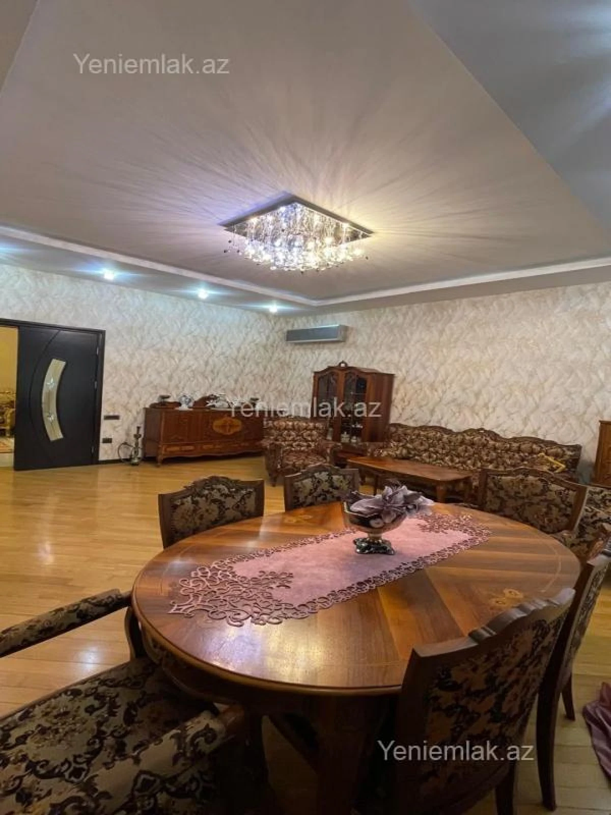 Satılır 4 otaqlı yeni tikili 180 m²