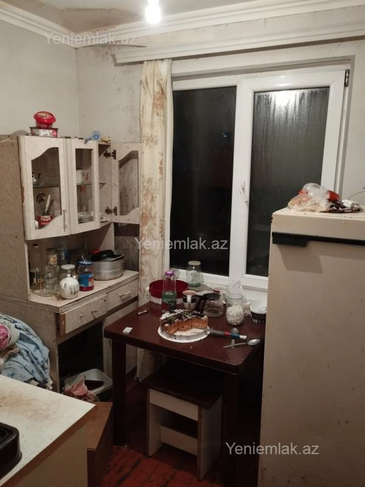 Satılır 1 otaqlı köhnə tikili 31 m²