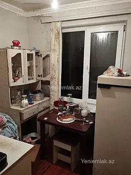 Satılır 1 otaqlı köhnə tikili 31 m²