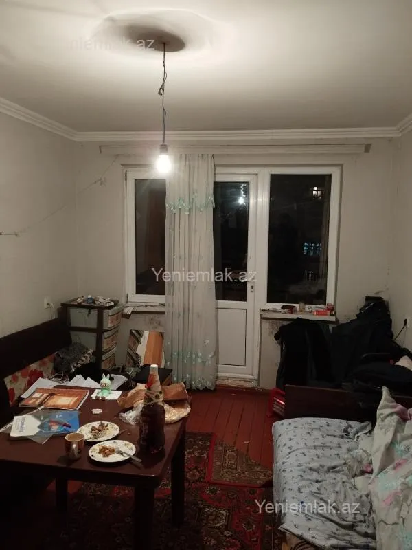 Satılır 1 otaqlı köhnə tikili 31 m²