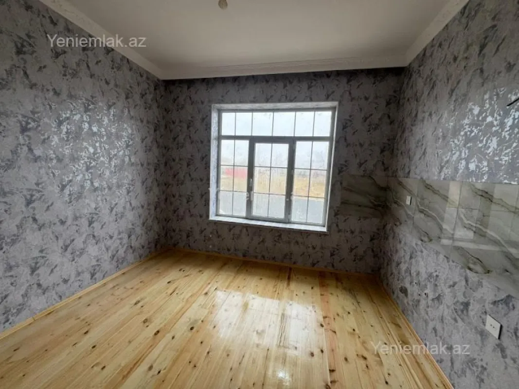 Satılır 3 otaqlı həyət evi 100 m²