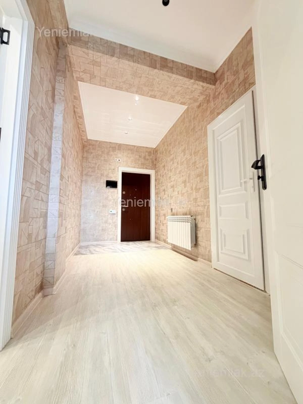 Satılır 2 otaqlı yeni tikili 61 m²