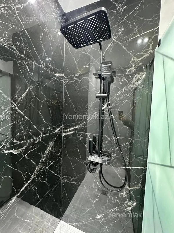 Satılır 3 otaqlı yeni tikili 77 m²
