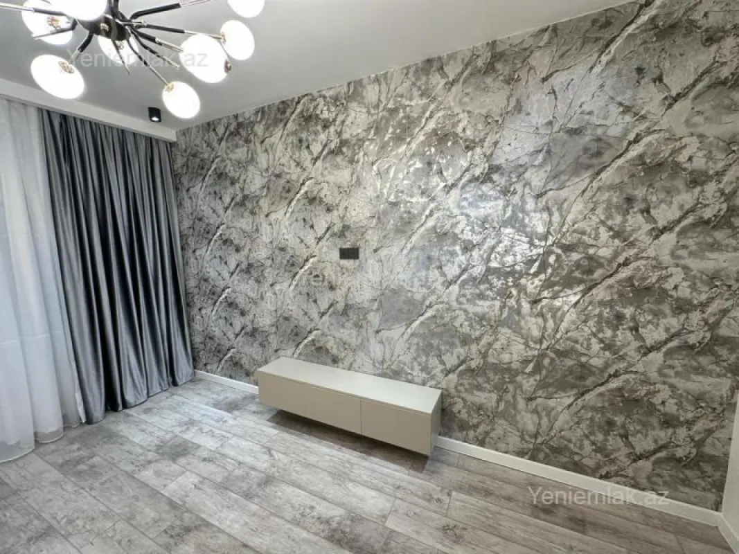 Satılır 3 otaqlı yeni tikili 77 m²