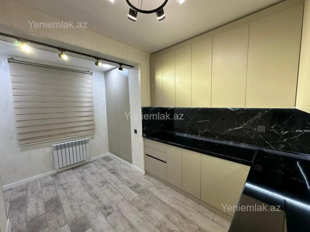 Satılır 3 otaqlı yeni tikili 77 m²