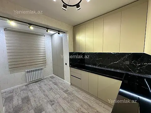 Satılır 3 otaqlı yeni tikili 77 m²