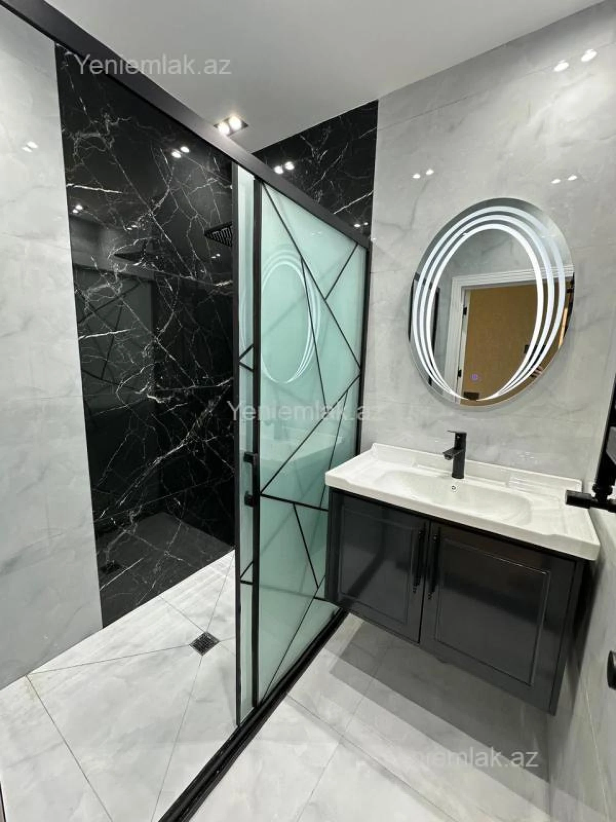 Satılır 3 otaqlı yeni tikili 77 m²
