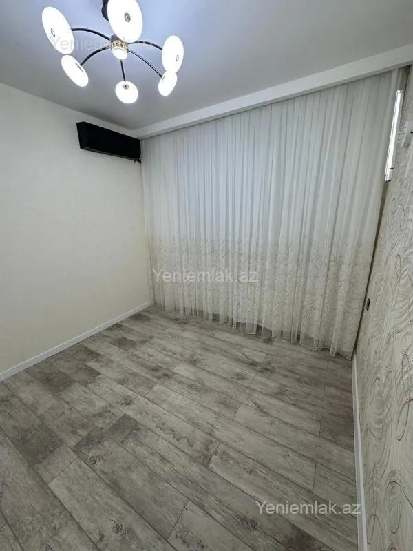 Satılır 3 otaqlı yeni tikili 77 m²