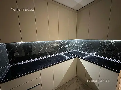 Satılır 3 otaqlı yeni tikili 77 m²