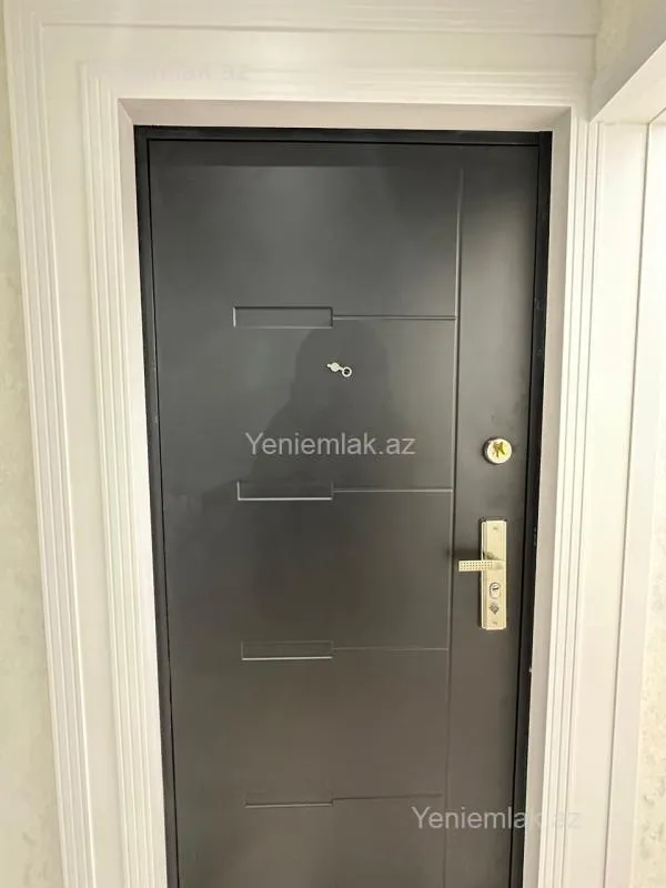 Satılır 3 otaqlı yeni tikili 77 m²