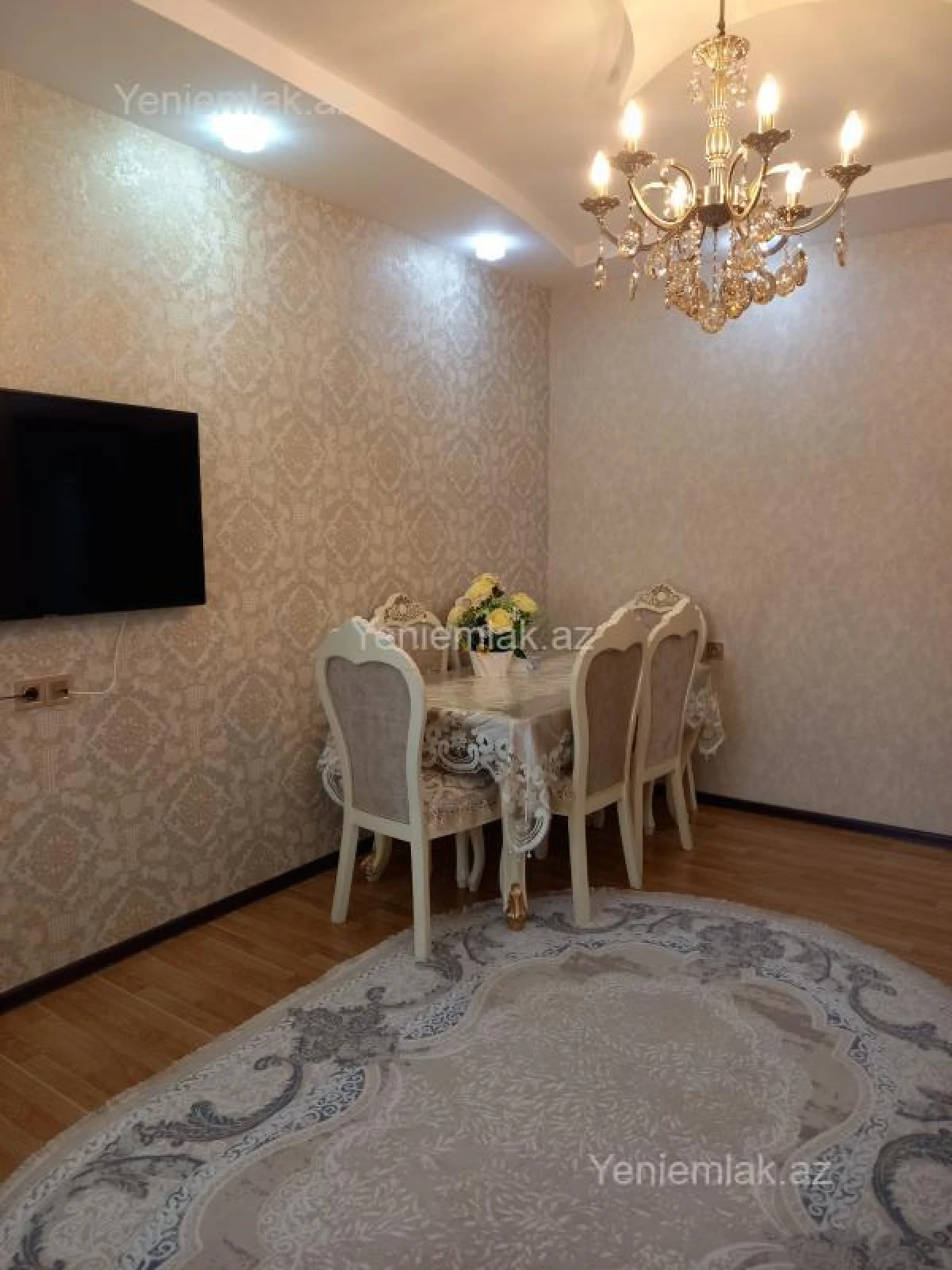 Satılır 3 otaqlı köhnə tikili 75 m²