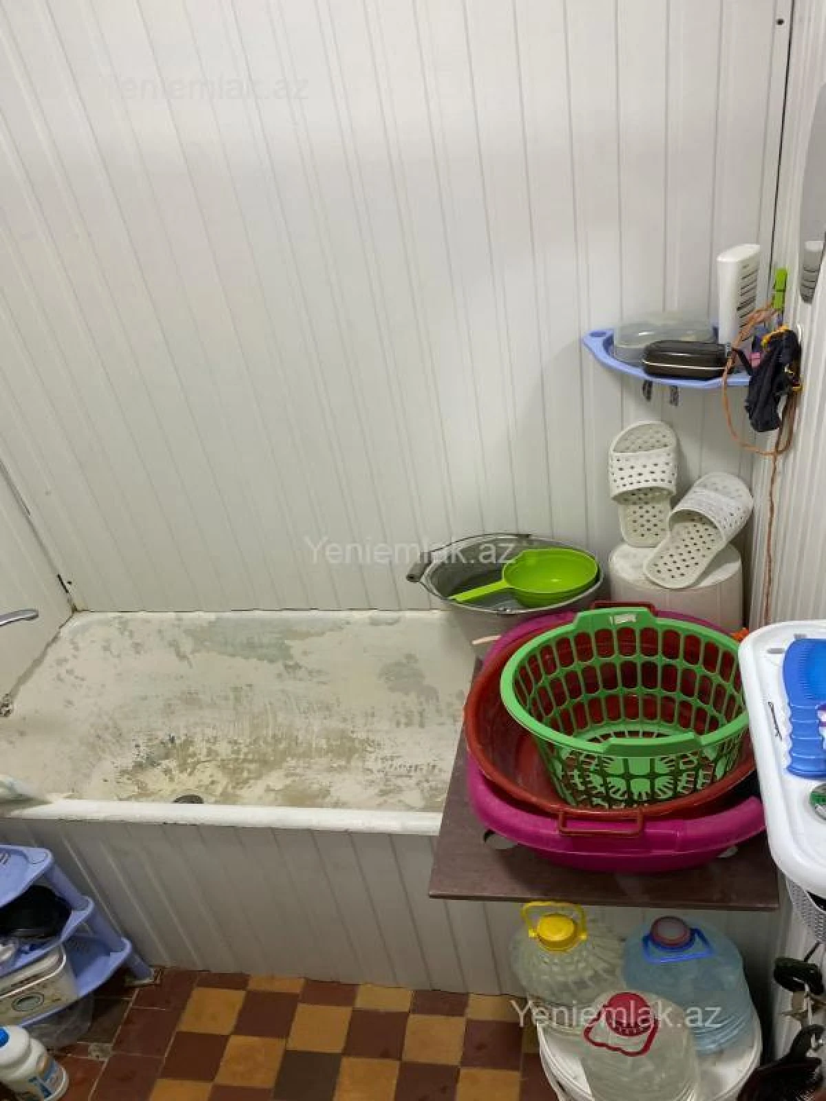 Satılır 1 otaqlı köhnə tikili 35 m²