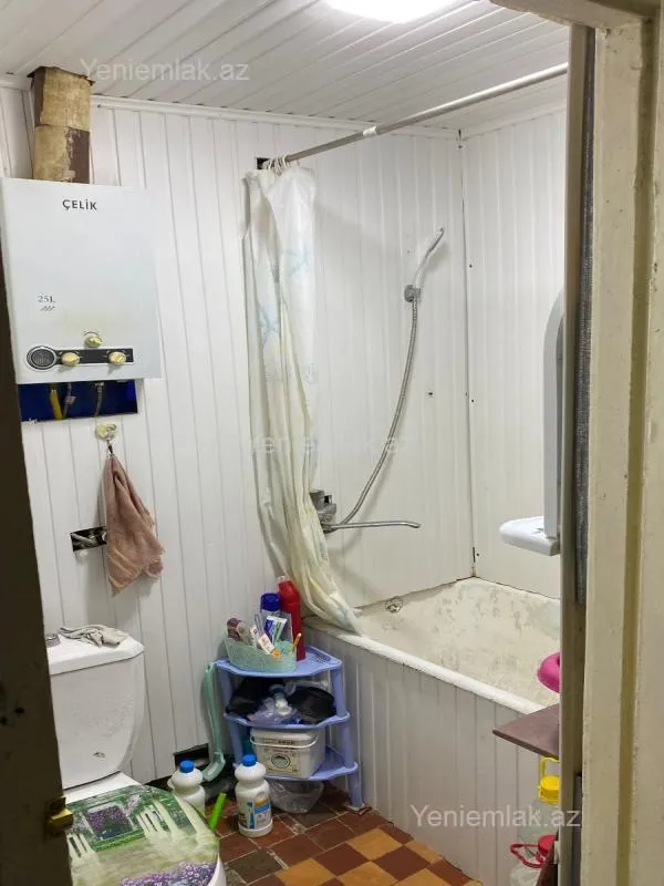 Satılır 1 otaqlı köhnə tikili 35 m²