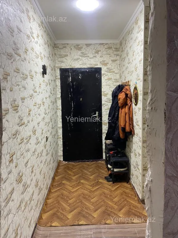 Satılır 1 otaqlı köhnə tikili 35 m²