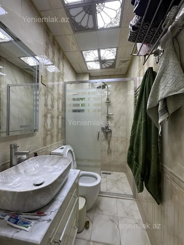 Satılır 2 otaqlı yeni tikili 60 m²