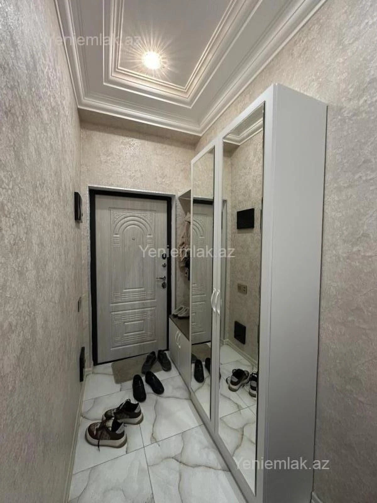 Satılır 2 otaqlı yeni tikili 60 m²