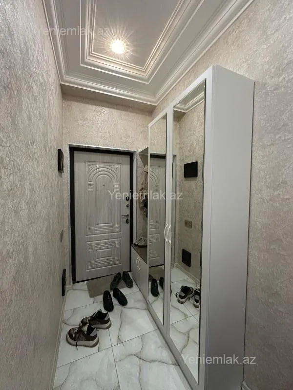 Satılır 2 otaqlı yeni tikili 60 m²