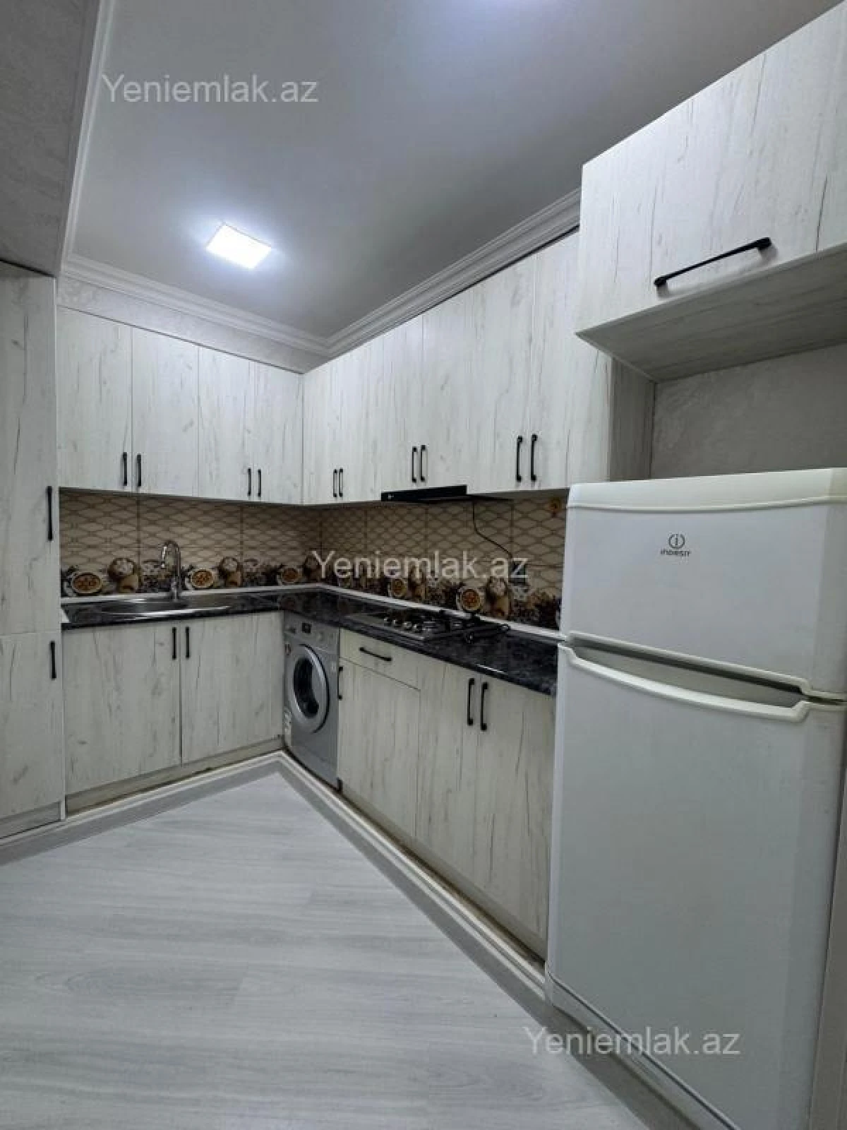 Satılır 3 otaqlı yeni tikili 54 m²