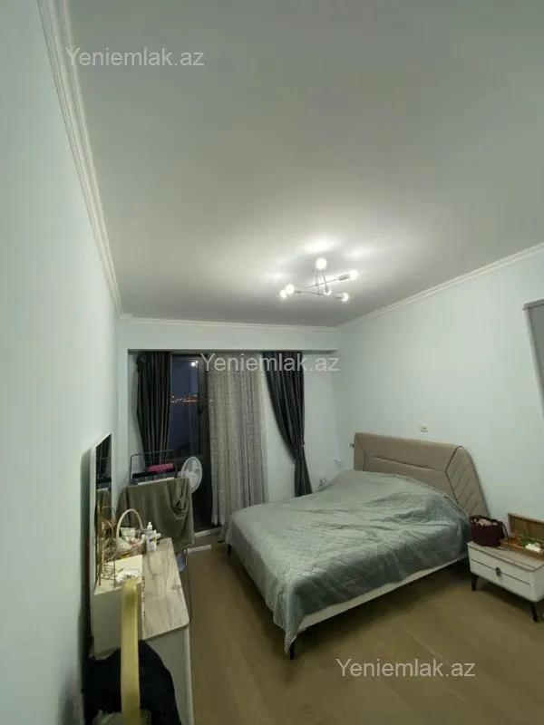 Satılır 3 otaqlı yeni tikili 73 m²