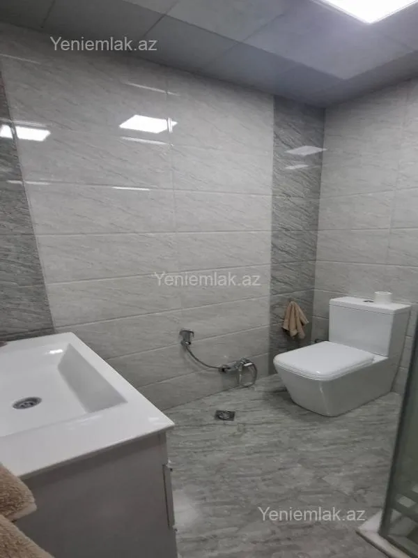 Satılır 4 otaqlı yeni tikili 131 m²