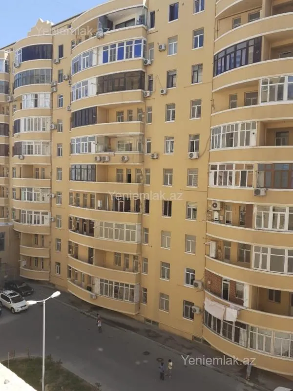 Satılır 4 otaqlı yeni tikili 131 m²