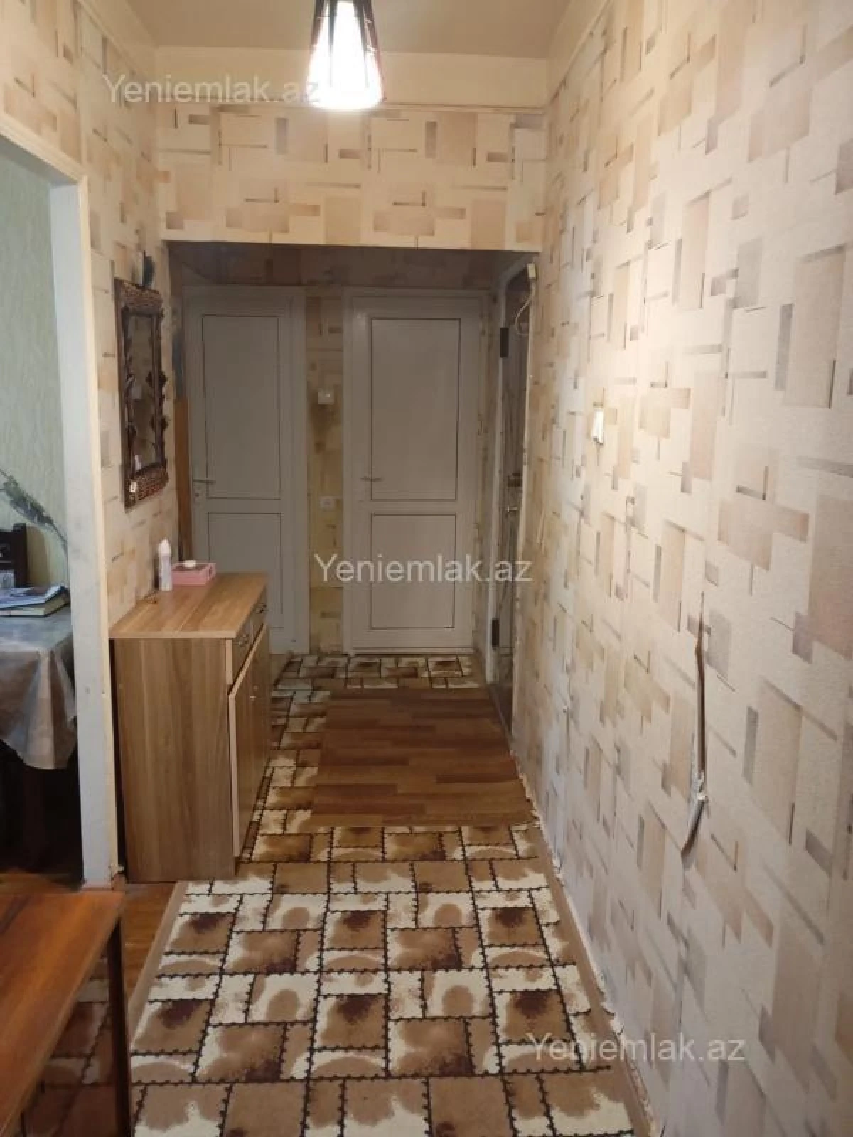 Satılır 2 otaqlı köhnə tikili 65 m²