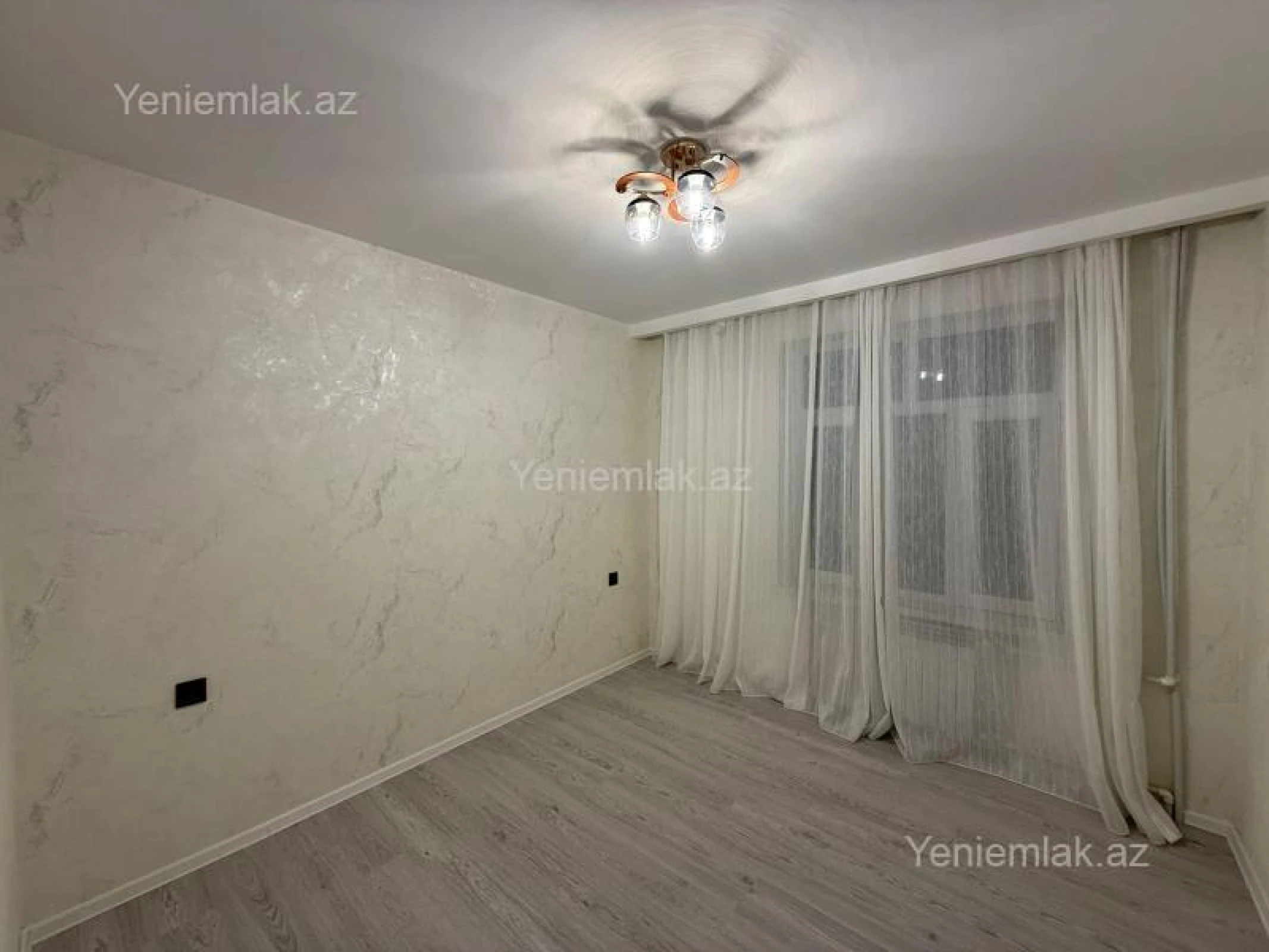 Satılır 3 otaqlı köhnə tikili 60 m²