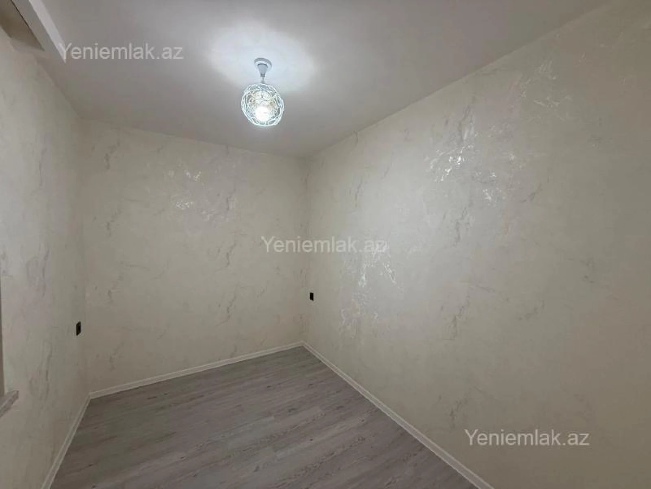 Satılır 3 otaqlı köhnə tikili 60 m²