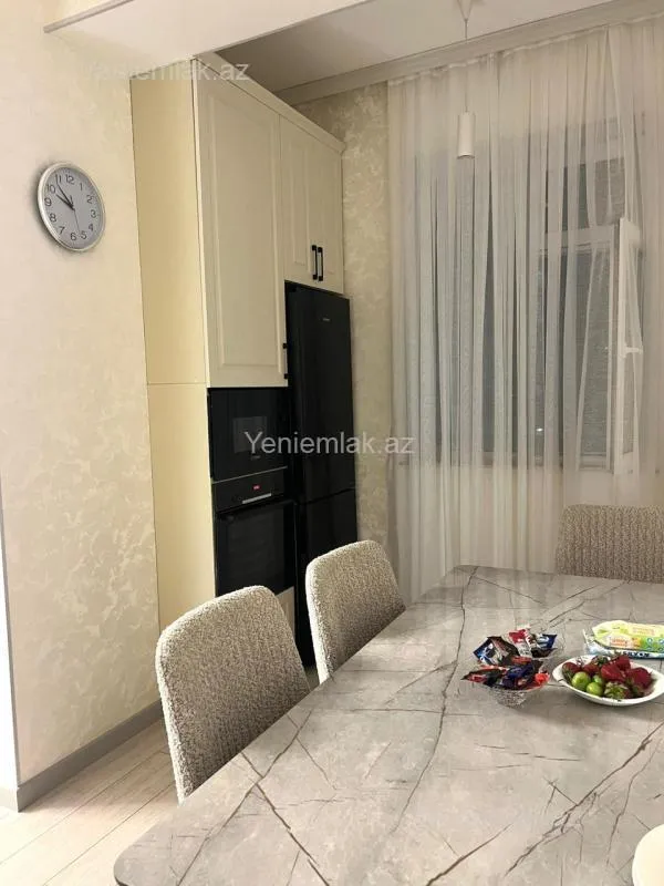 Satılır 2 otaqlı yeni tikili 60 m²