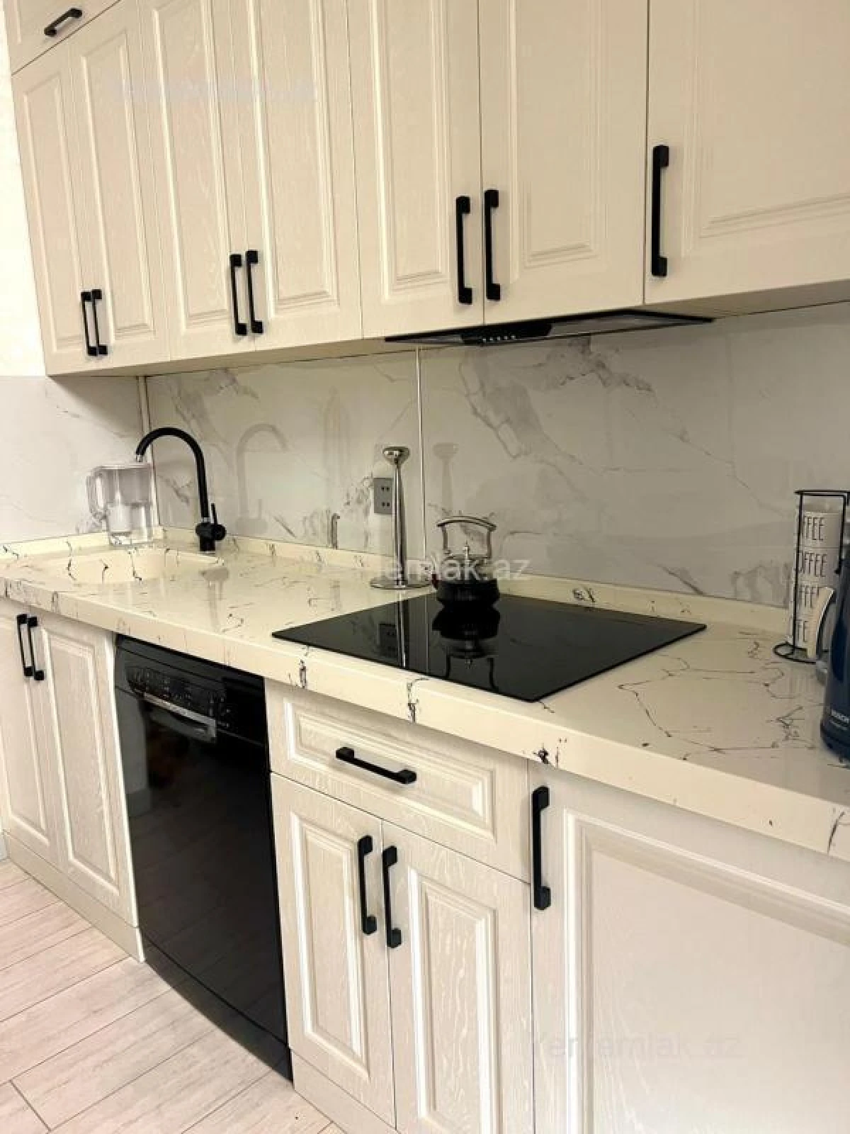 Satılır 2 otaqlı yeni tikili 60 m²