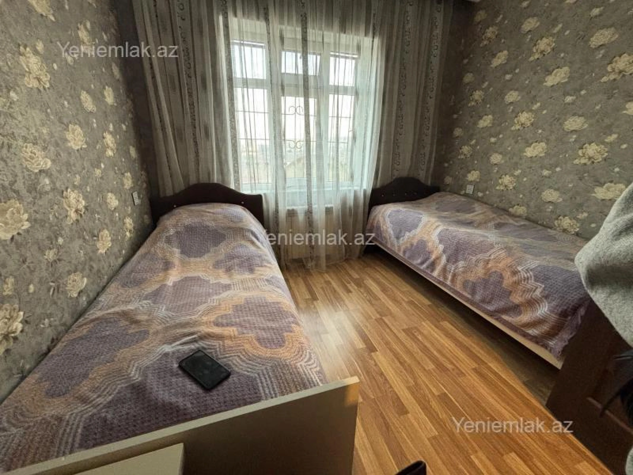 Satılır 3 otaqlı köhnə tikili 75 m²