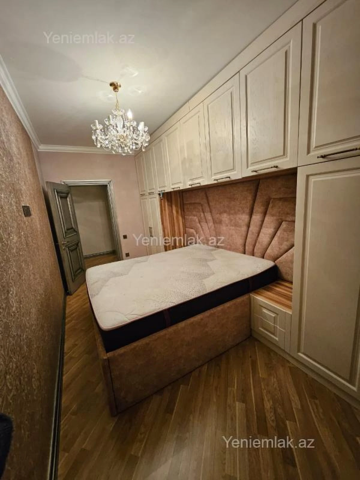 Satılır 3 otaqlı yeni tikili 102 m²