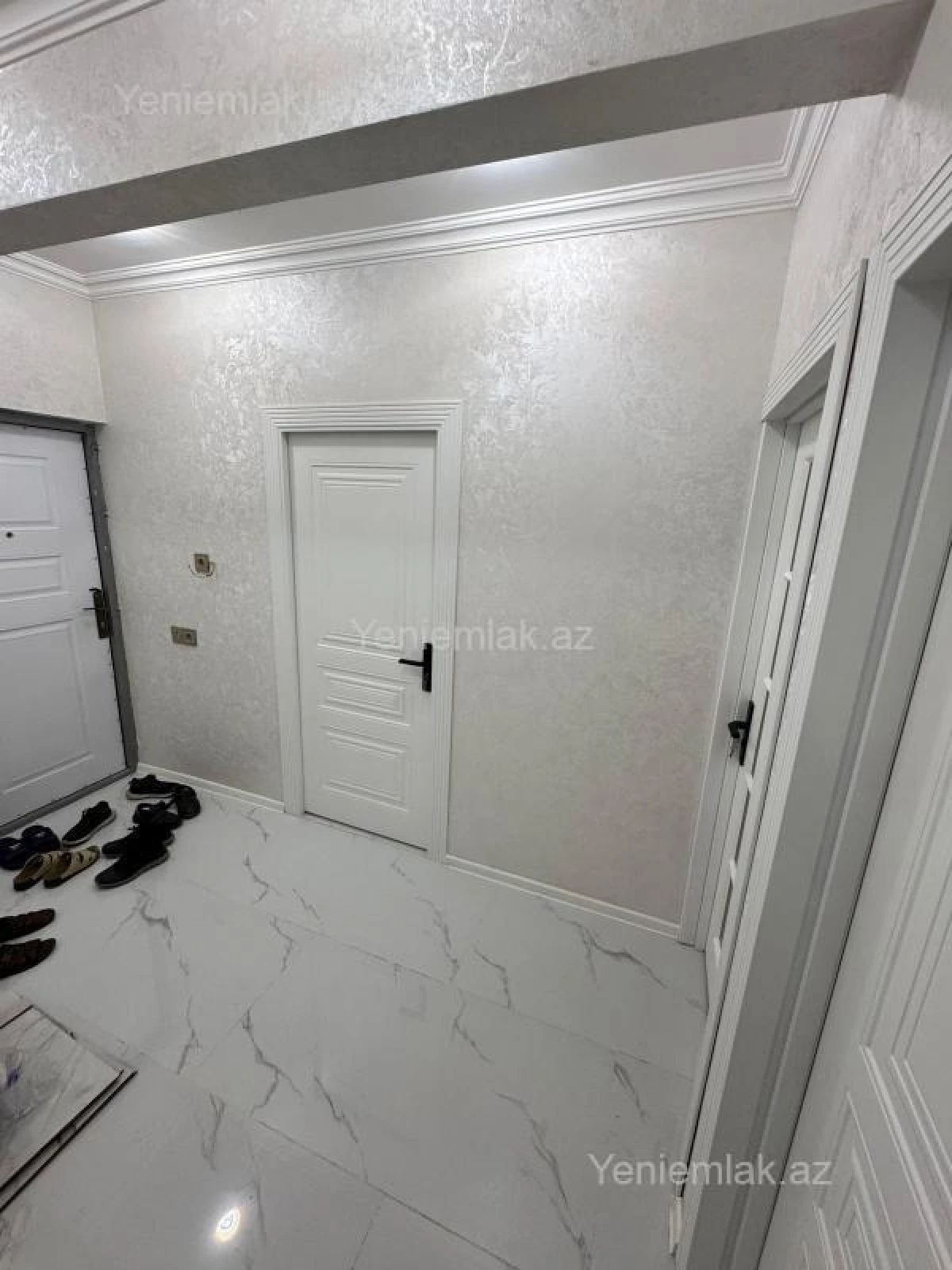 Satılır 3 otaqlı köhnə tikili 90 m²