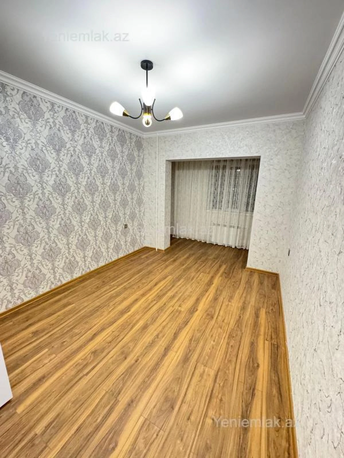 Satılır 3 otaqlı köhnə tikili 90 m²