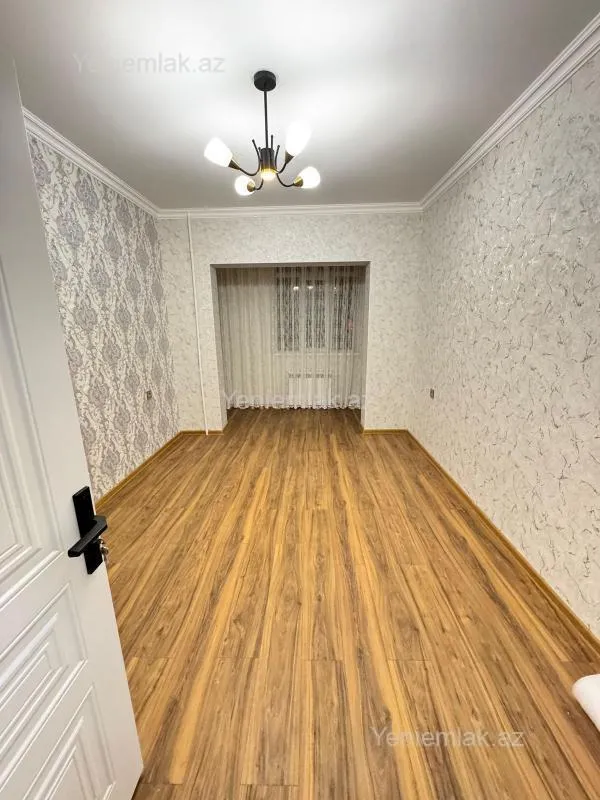 Satılır 3 otaqlı köhnə tikili 90 m²