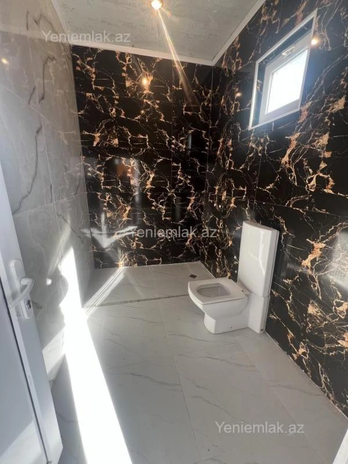 Satılır 4 otaqlı həyət evi 100 m²