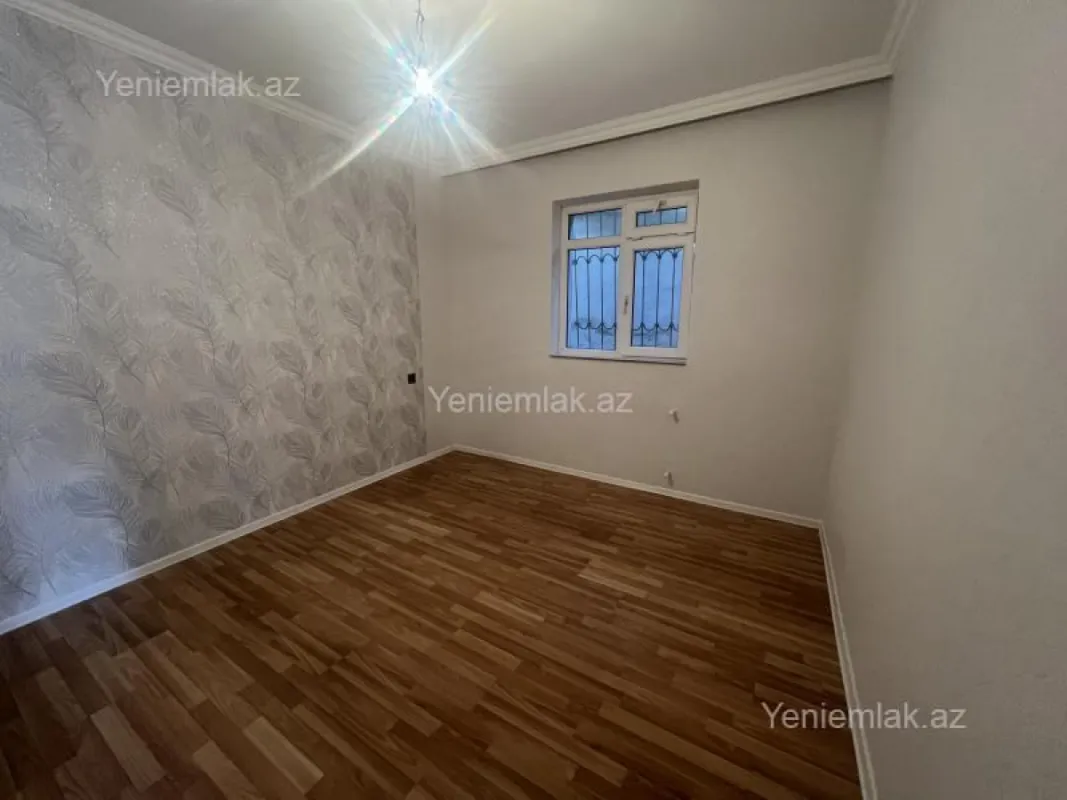 Satılır 4 otaqlı həyət evi 100 m²