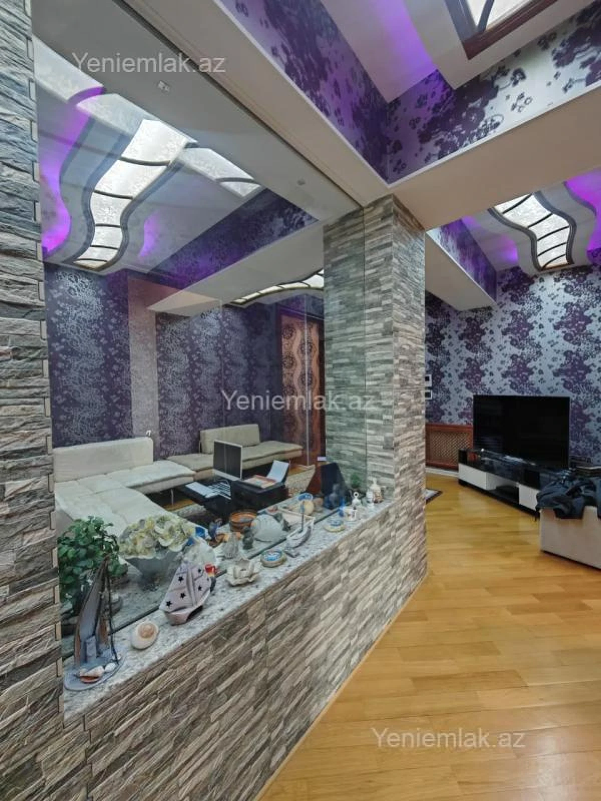 Satılır 3 otaqlı yeni tikili 130 m²